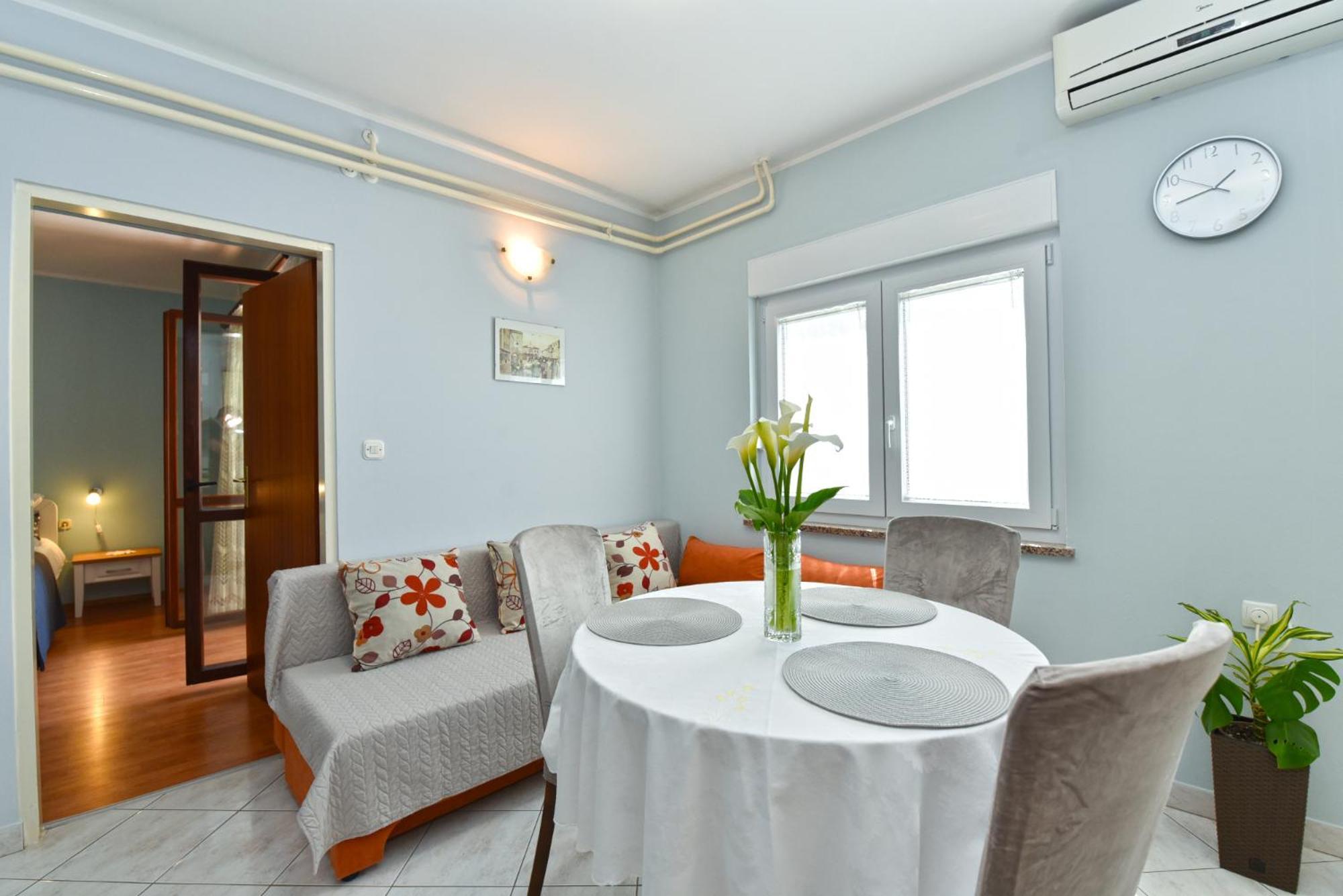 Apartments Nevina 1230 Pula Extérieur photo